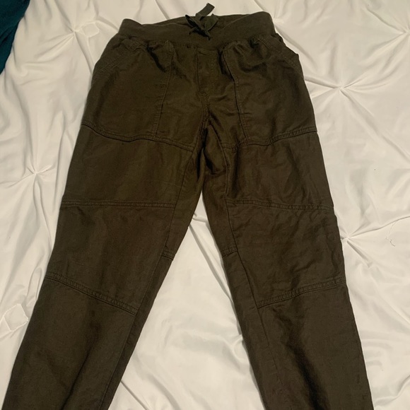 Aritzia TNA cargo, military pants - Picture 2 of 3